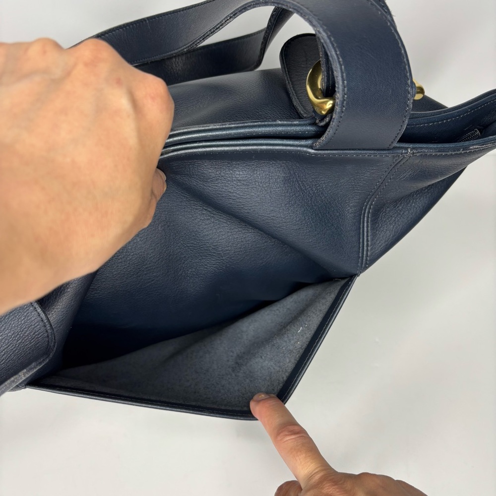 Coach Large Vintage Tote Bag - Picture 6 of 11
